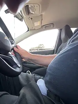 herinhos38 online show from April 3, 2026, 5:52 pm