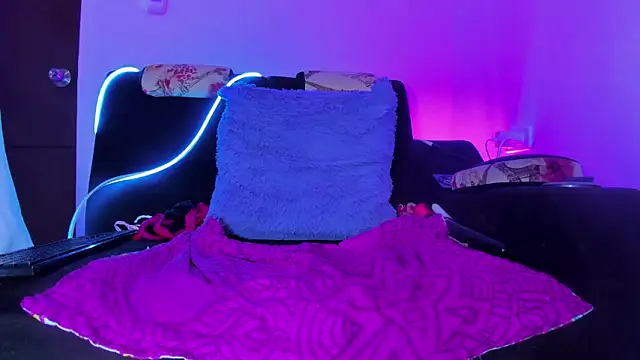 naty hot4uu online show from February 19, 2026, 3:20 pm