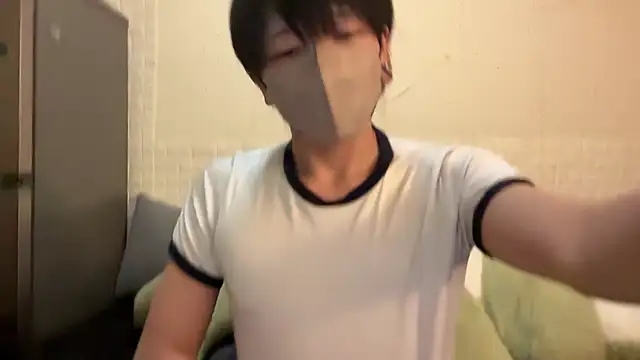 Snapshot of tora3220 chatting on December 3, 2025, 1:32 pm tora3220 online show from December 3, 2025, 1:32 pm