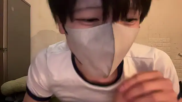 Snapshot of tora3220 chatting on December 15, 2025, 12:44 pm tora3220 online show from December 15, 2025, 12:44 pm