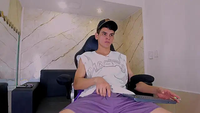 liam coleman25 online show from January 12, 2026, 4:30 am