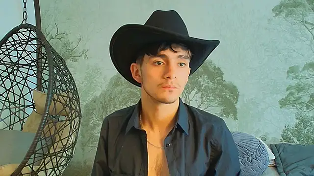 Snapshot of Axel_Draven chatting on November 12, 2025, 11:14 am Axel Draven online show from November 12, 2025, 11:14 am