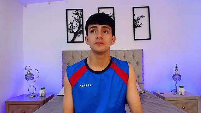 Snapshot of Axel_Draven chatting on October 3, 2025, 11:12 am Axel Draven online show from October 3, 2025, 11:12 am