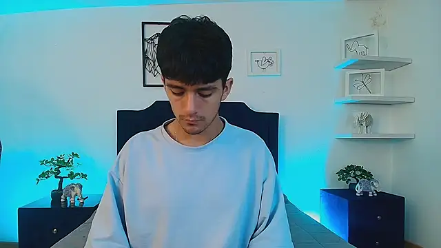 Snapshot of Axel_Draven chatting on October 20, 2025, 11:33 am Axel Draven online show from October 20, 2025, 11:33 am