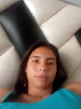 Snapshot of NileveSantanna chatting on September 24, 2025, 9:43 pm NileveSantanna online show from September 24, 2025, 9:43 pm