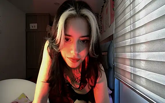 Kittyross online show from September 25, 2025, 8:59 pm