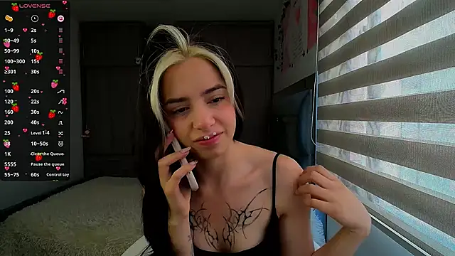 Kittyross online show from November 20, 2025, 2:40 pm