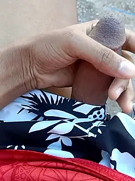 Mohamed234897 online show from November 14, 2025, 3:37 pm