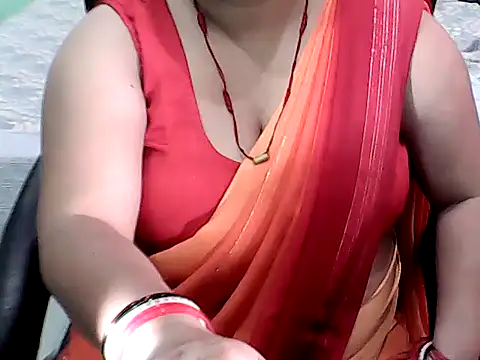 BABITA KUMARII online show from June 4, 2026, 5:06 pm