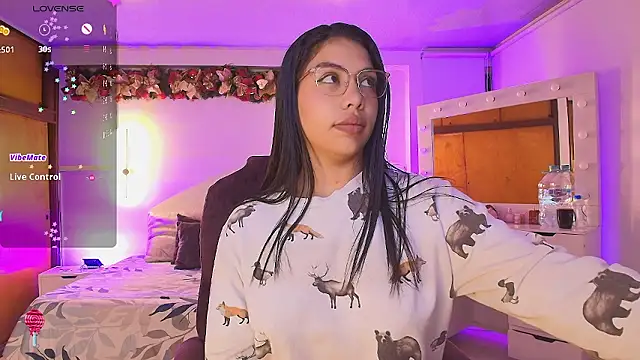 kloe28 online show from January 10, 2026, 4:19 am