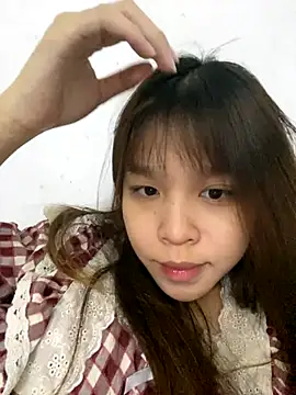 Hanaa07  online show from October 12, 2025, 5:09 am