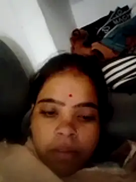 Snapshot of Cuty_nensi chatting on October 14, 2025, 6:36 am Cuty nensi online show from October 14, 2025, 6:36 am