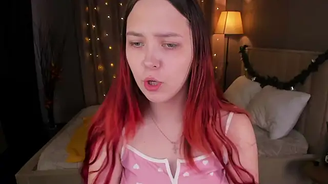 Monica  Queen online show from December 1, 2025, 5:30 am