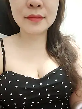 Girl Shy2000 online show from April 8, 2026, 2:51 pm