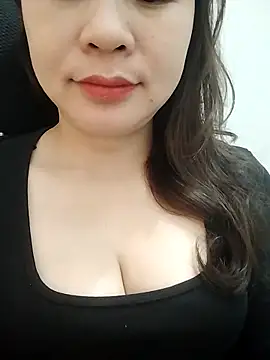 Girl Shy2000 online show from February 23, 2026, 5:19 am