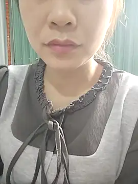 Girl Shy2000 online show from November 10, 2025, 2:27 am