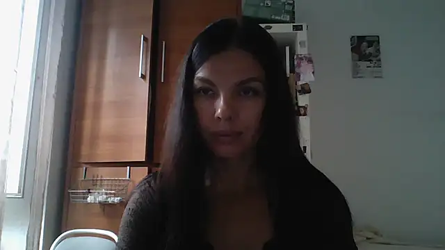 Lorivell online show from November 3, 2025, 8:40 am