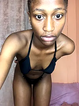 Snapshot of Caramel102004 chatting on September 27, 2025, 8:04 pm Caramel102004 online show from September 27, 2025, 8:04 pm