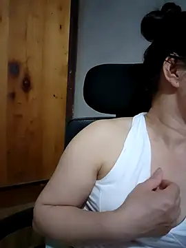 Meoweo 23 online show from October 30, 2025, 12:36 pm