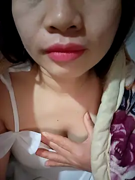 Meoweo 23 online show from December 4, 2025, 9:14 pm