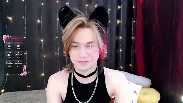 Snapshot of evan_reinhart chatting on November 8, 2025, 12:47 am evan reinhart online show from November 8, 2025, 12:47 am