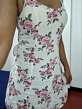 Snapshot of shani_taniya chatting on July 27, 2026, 3:41 pm shani taniya online show from July 27, 2026, 3:41 pm
