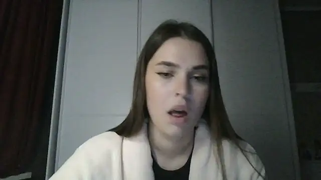 Miravell online show from November 9, 2025, 7:18 pm