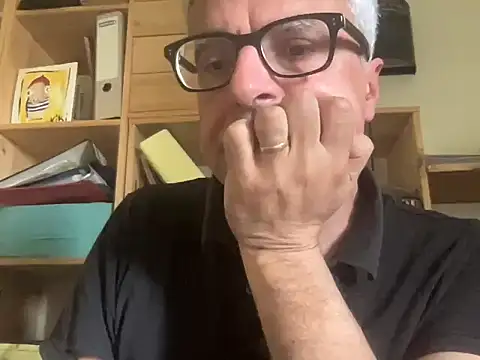 Snapshot of chtentation chatting on March 4, 2026, 2:03 pm chtentation online show from March 4, 2026, 2:03 pm