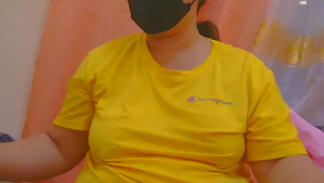 Snapshot of Kimkhaepretty chatting on October 25, 2025, 2:50 pm Kimkhaepretty online show from October 25, 2025, 2:50 pm