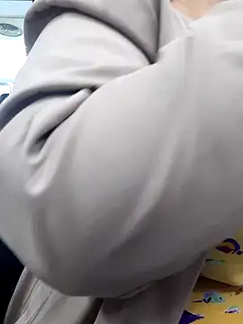 Snapshot of Kimkhaepretty chatting on November 17, 2025, 5:33 am Kimkhaepretty online show from November 17, 2025, 5:33 am