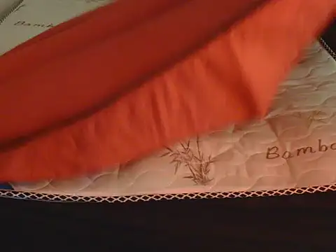 Snapshot of Horny-Alicia chatting on October 14, 2025, 9:47 pm Horny-Alicia online show from October 14, 2025, 9:47 pm
