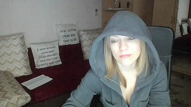 Tiffany Bates online show from February 22, 2026, 3:35 pm