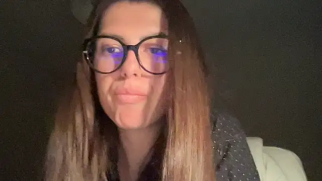 Snapshot of Felirayya chatting on October 25, 2025, 9:15 pm Felirayya online show from October 25, 2025, 9:15 pm