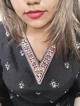 Snapshot of Miss_Rose__ chatting on November 2, 2025, 6:07 am Miss Rose online show from November 2, 2025, 6:07 am