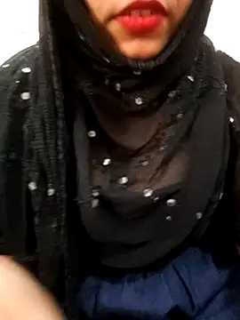 Snapshot of Miss_Rose__ chatting on November 19, 2025, 7:41 am Miss Rose online show from November 19, 2025, 7:41 am