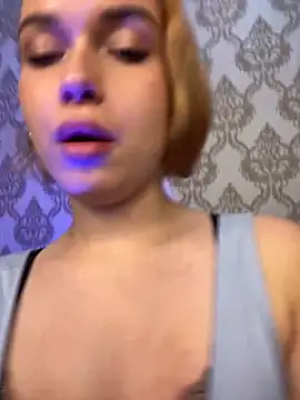 Snapshot of Angela_Coy chatting on October 26, 2025, 7:42 am Angela Coy online show from October 26, 2025, 7:42 am