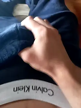 ruiiizz online show from March 8, 2026, 9:34 am