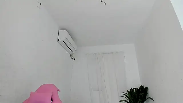 vanelope smith online show from November 23, 2025, 2:43 am