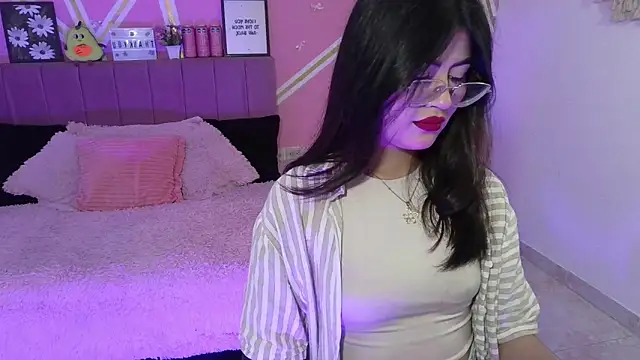 isa bunny18 online show from March 5, 2026, 8:49 pm