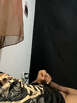 AaronMars  online show from October 18, 2025, 4:53 pm