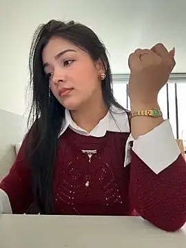 EmmaBlossom online show from April 13, 2026, 9:19 pm