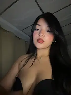 EmmaBlossom online show from March 1, 2026, 3:06 am