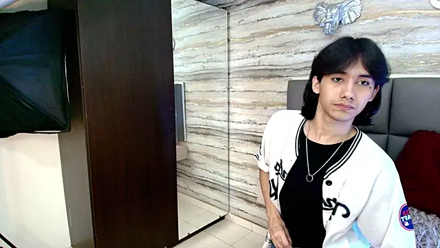 Lovers 21 online show from November 11, 2025, 3:45 am