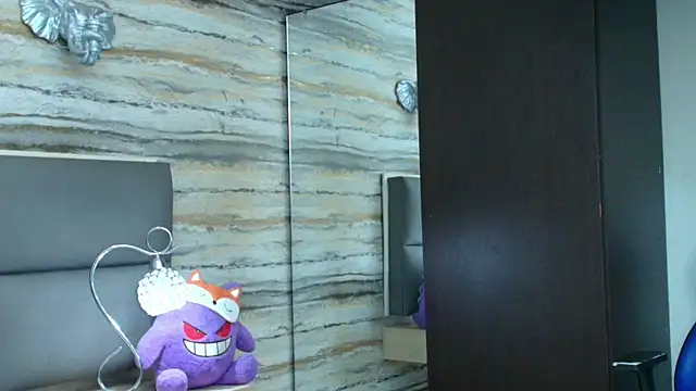 Lovers 21 online show from April 18, 2026, 3:53 am