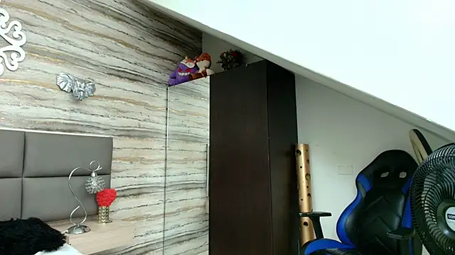 Lovers 21 online show from March 30, 2026, 3:52 am