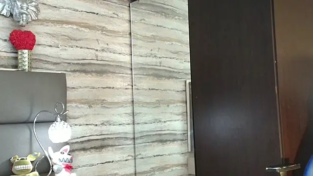 Lovers 21 online show from April 10, 2026, 3:57 am