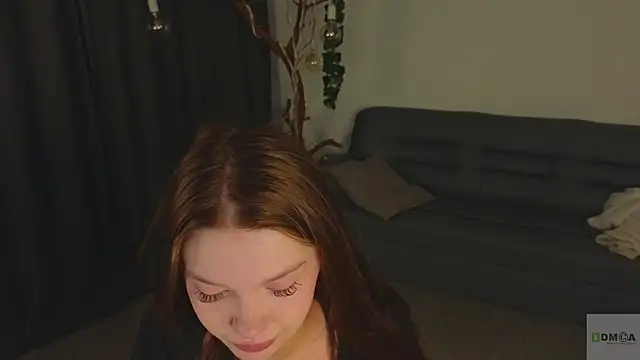 Nicole Broown  online show from June 10, 2026, 9:05 pm