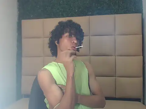 xion ez online show from October 6, 2025, 9:37 pm