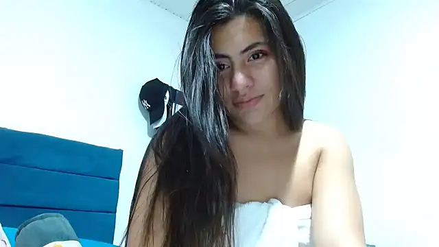 Snapshot of Maira_Diaz chatting on November 5, 2025, 3:26 pm Maira Diaz online show from November 5, 2025, 3:26 pm