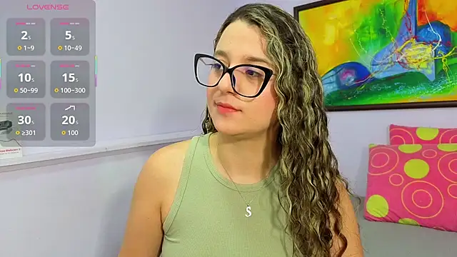 katiaa lovv online show from February 9, 2026, 12:03 pm